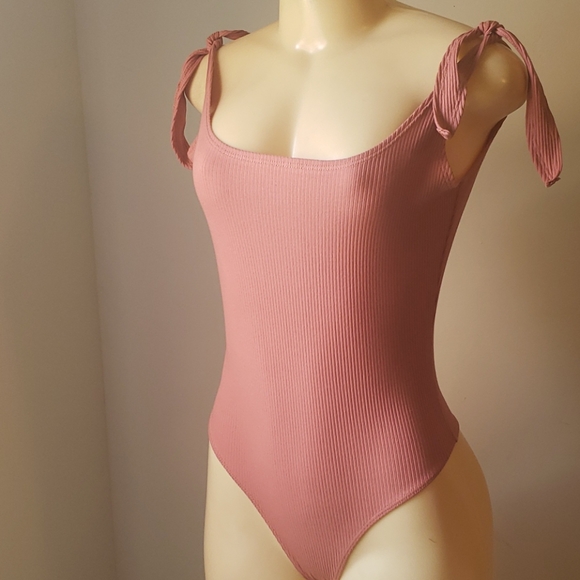 Lulus Tops - Tie Strap BodySuit